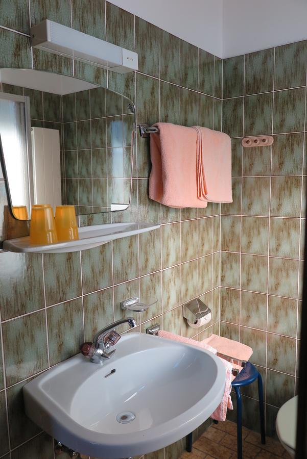 Апартаменти Haus Enzian Санкт-Йоганн-ім-Понгау Номер фото